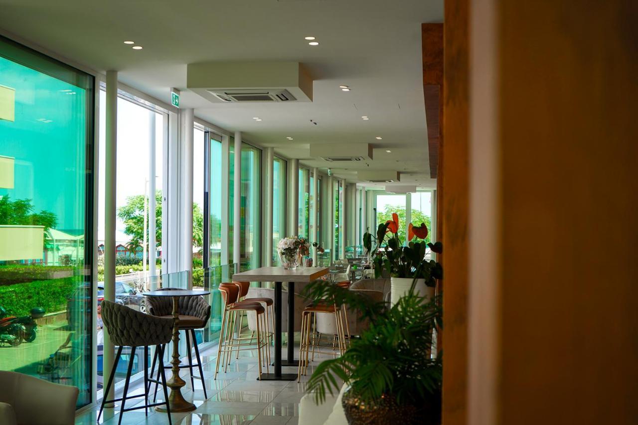 Hotel Arizona Riccione Eksteriør bilde
