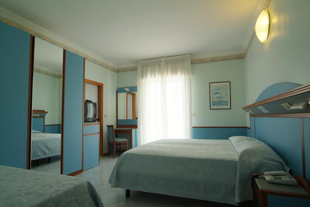 Hotel Arizona Riccione Eksteriør bilde