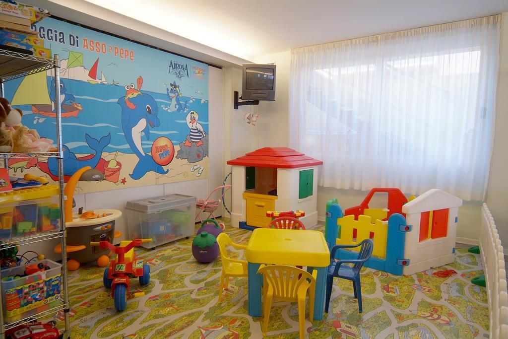 Hotel Arizona Riccione Eksteriør bilde