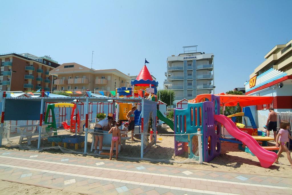 Hotel Arizona Riccione Eksteriør bilde