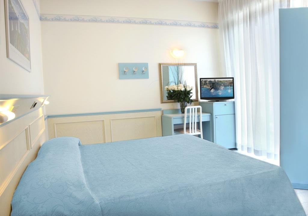 Hotel Arizona Riccione Eksteriør bilde